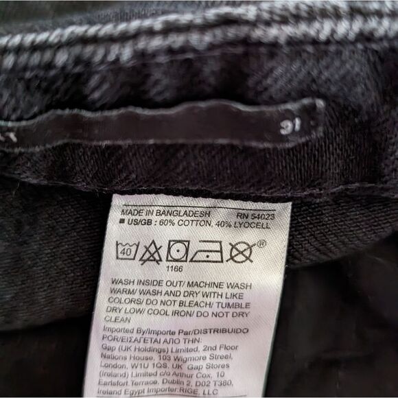 Banana Republic Black Wash High Waisted Denim Midi Shorts Size 31 - Picture 3 of 6